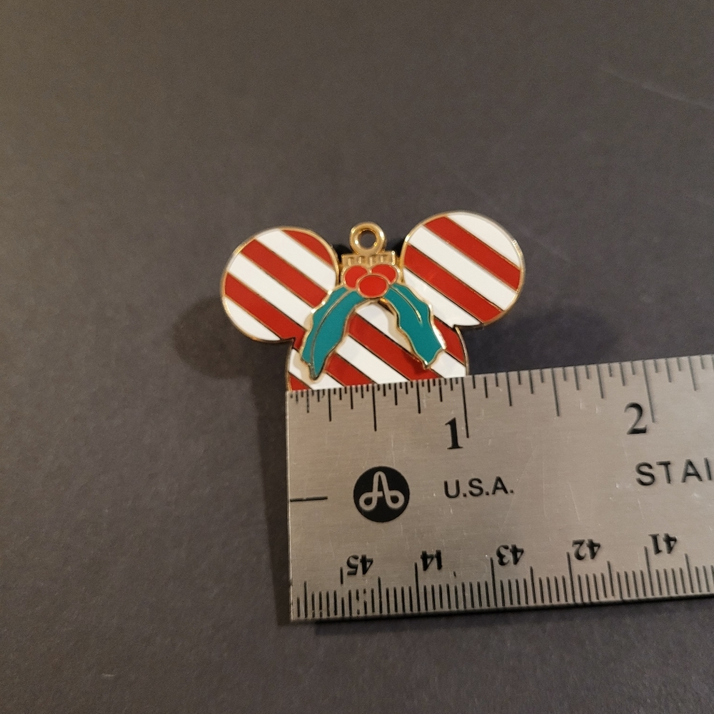 DLR - 2008 Mickey Mouse Icon Ornament Candy Cane Disney Pin - Picture 7 of 8